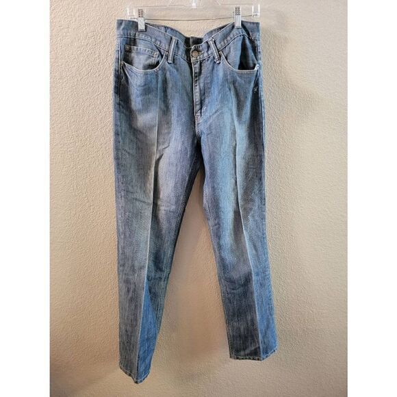 Levi's 514 Men's Blue Light Wash Zip Fly Denim Jeans Size 34/34 - Picture 1 of 4